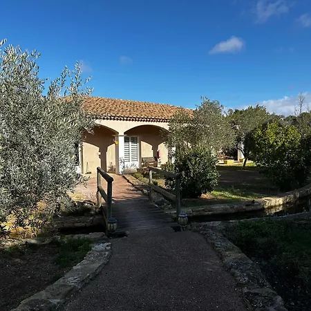 Oasis Des Corbieres Bed & Breakfast *